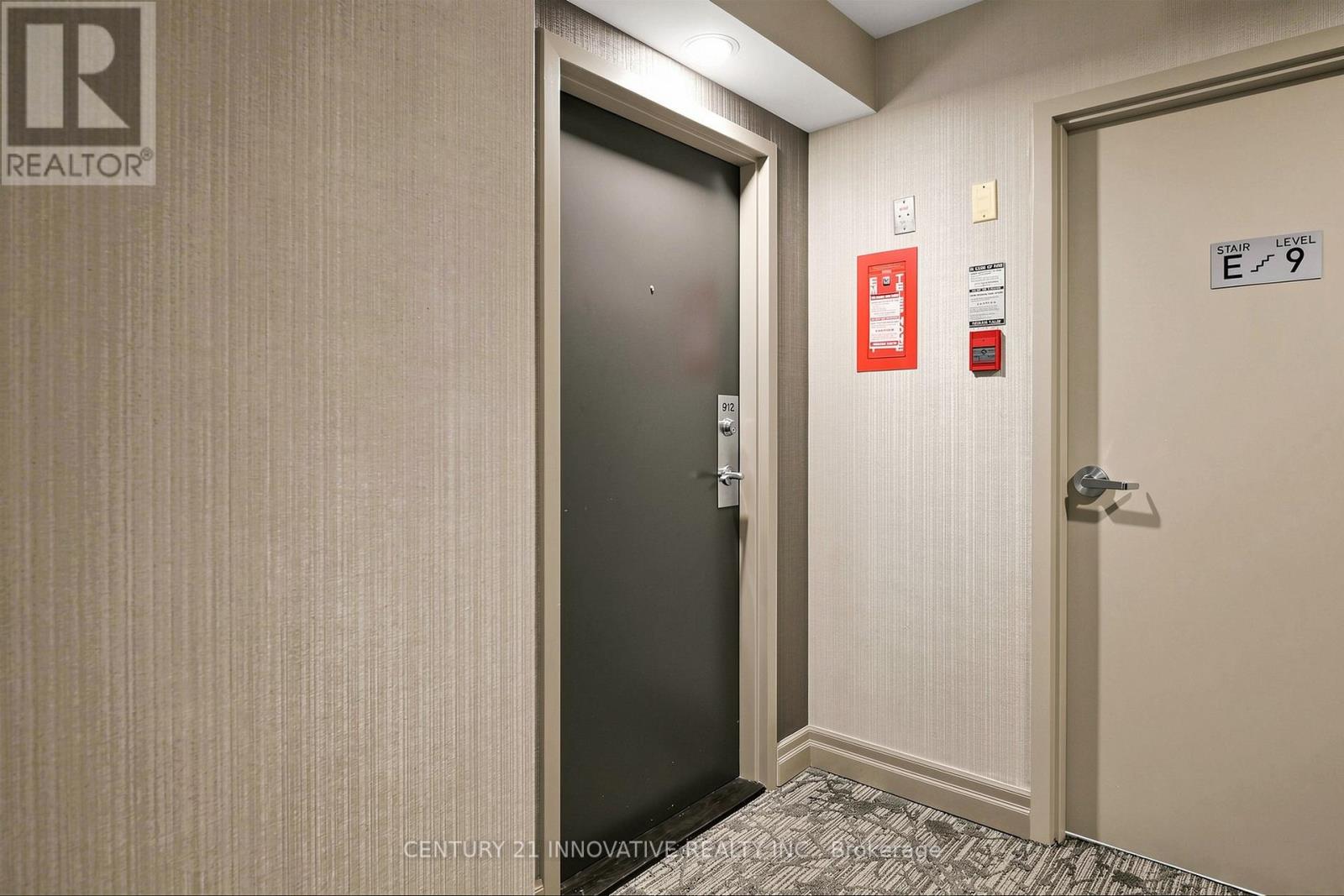 #912 12 LAURELCREST STREET - 45