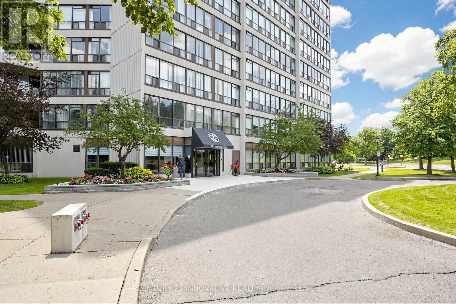 #912 12 LAURELCREST STREET - 5