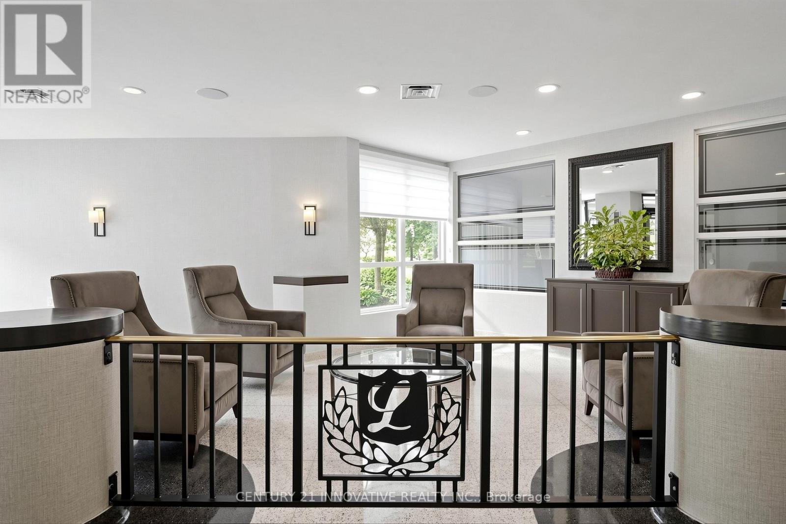 #912 12 LAURELCREST STREET - 7