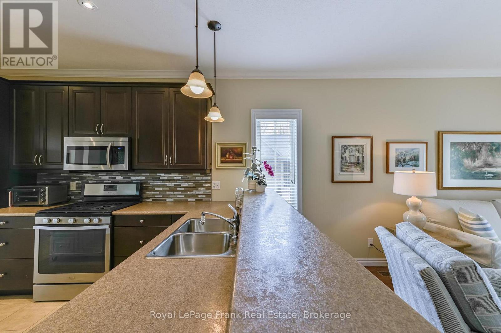 61 REID STREET - 15