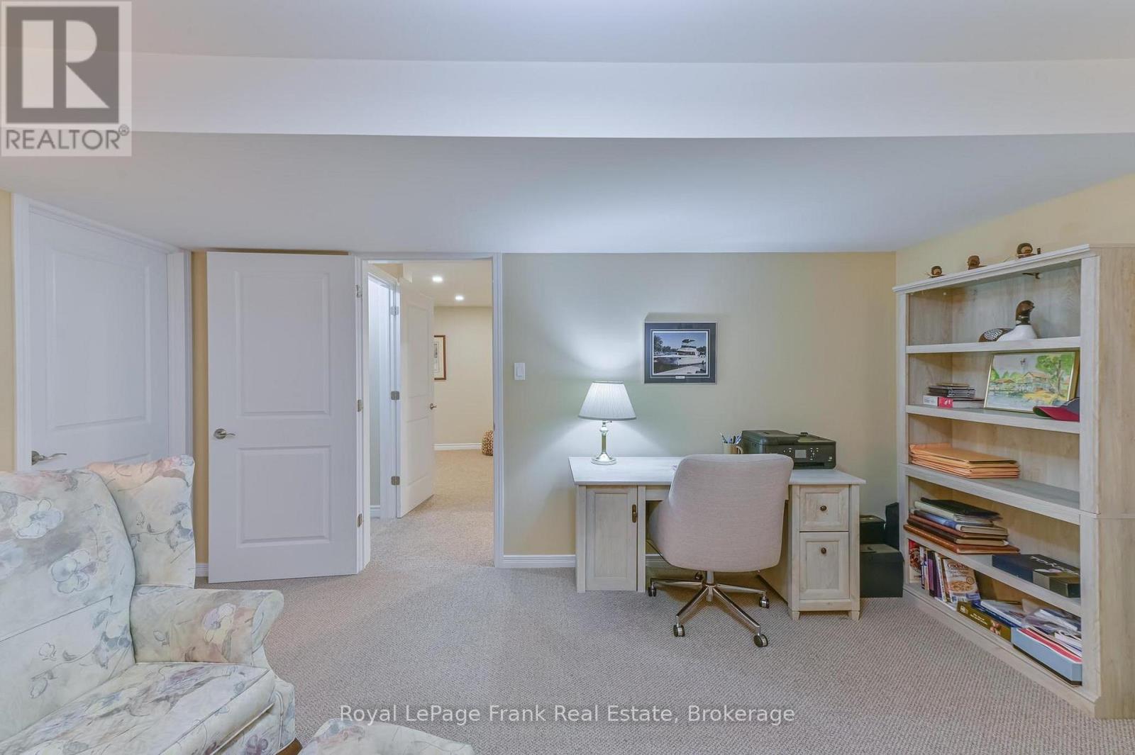 61 REID STREET - 35