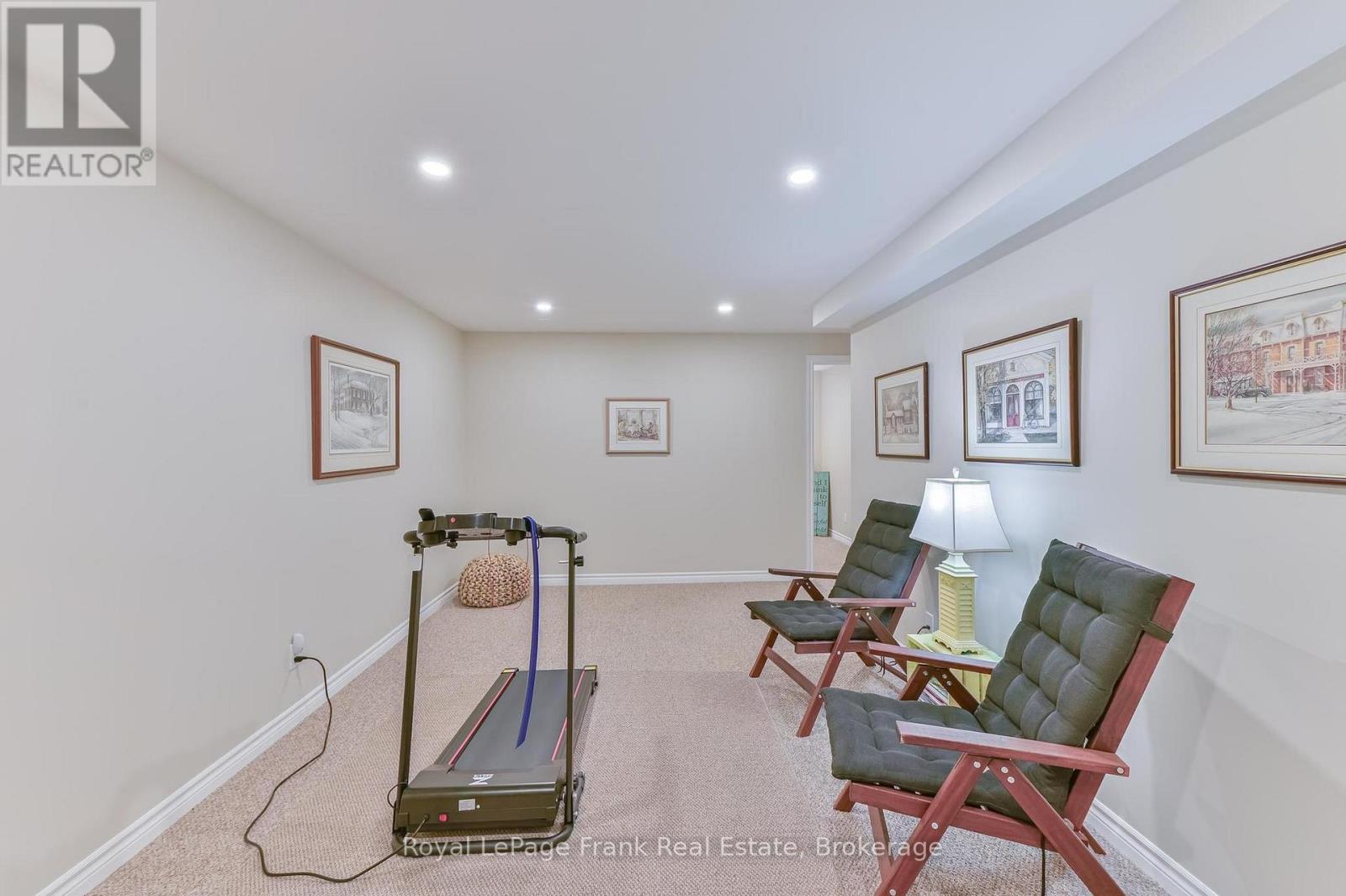 61 REID STREET - 37