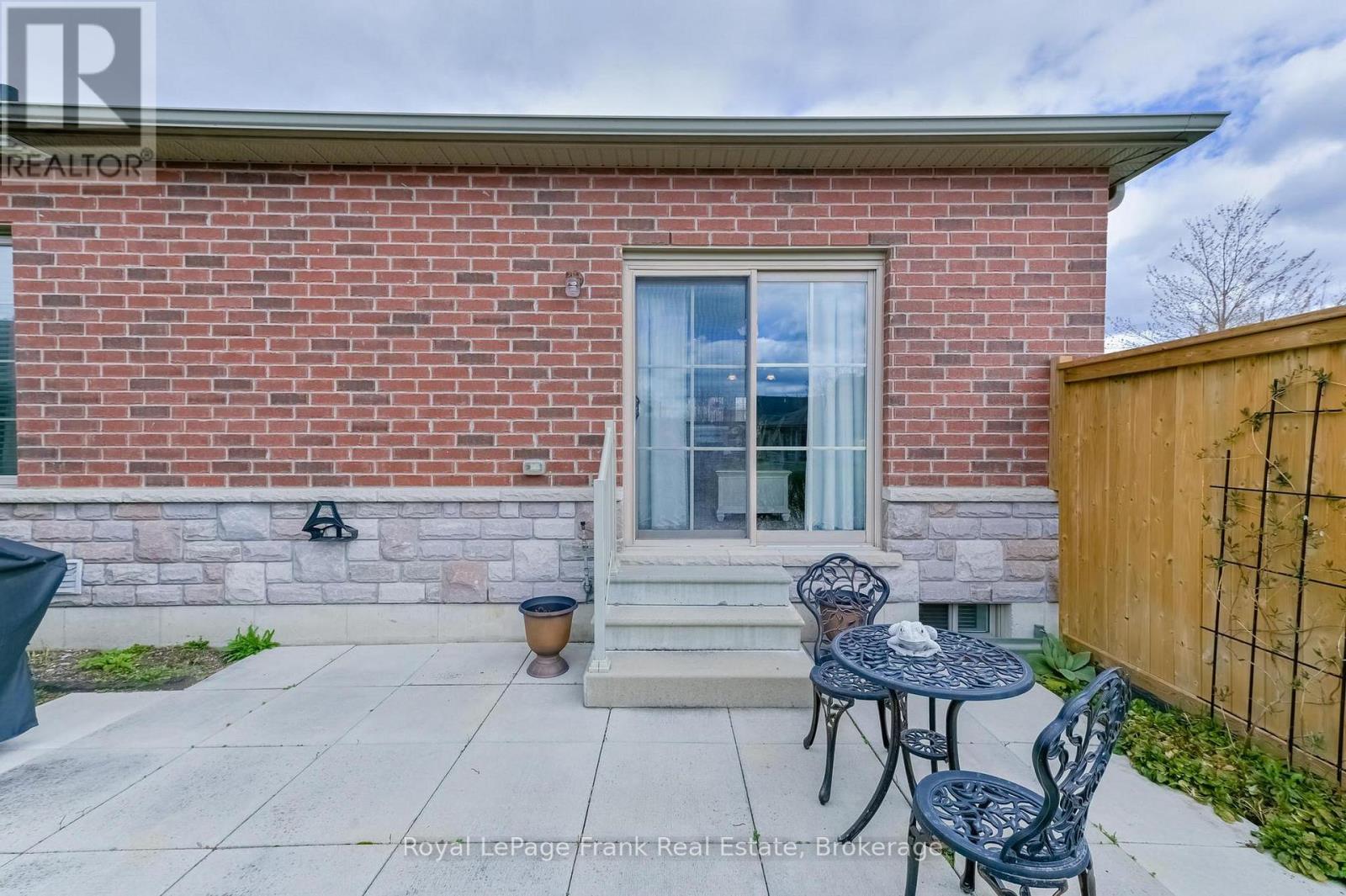 61 REID STREET - 42