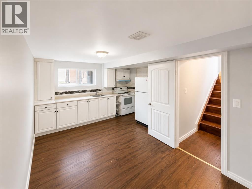 422 40 Street NE - 10