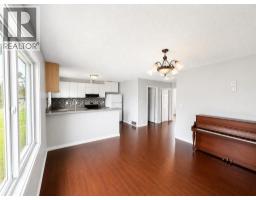 Bedroom - 422 40 Street Ne, Calgary, AB T2A0M5 Photo 7