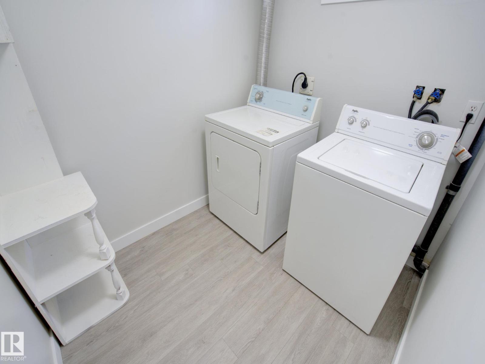 9909 157 ST NW - 20
