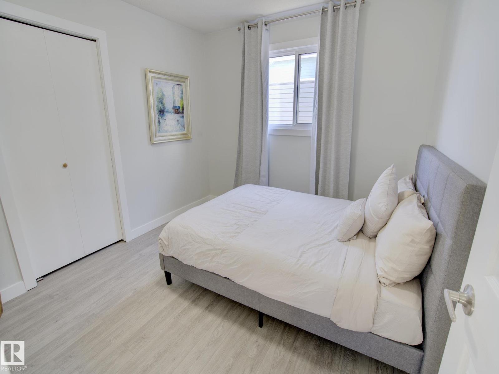 9909 157 ST NW - 11