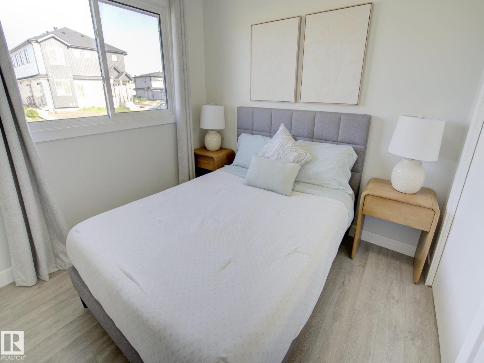 9909 157 ST NW - 8