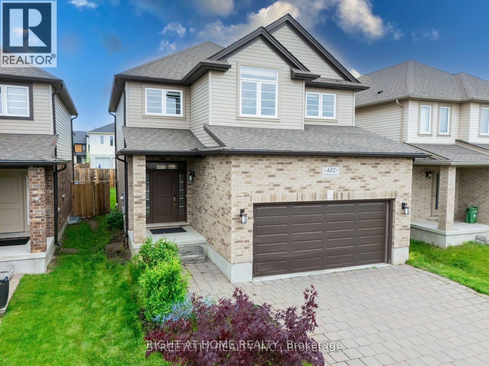 402 TANSBURY STREET N - 2