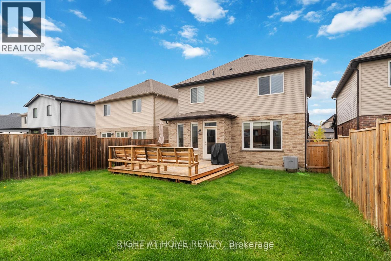 402 TANSBURY STREET N - 35