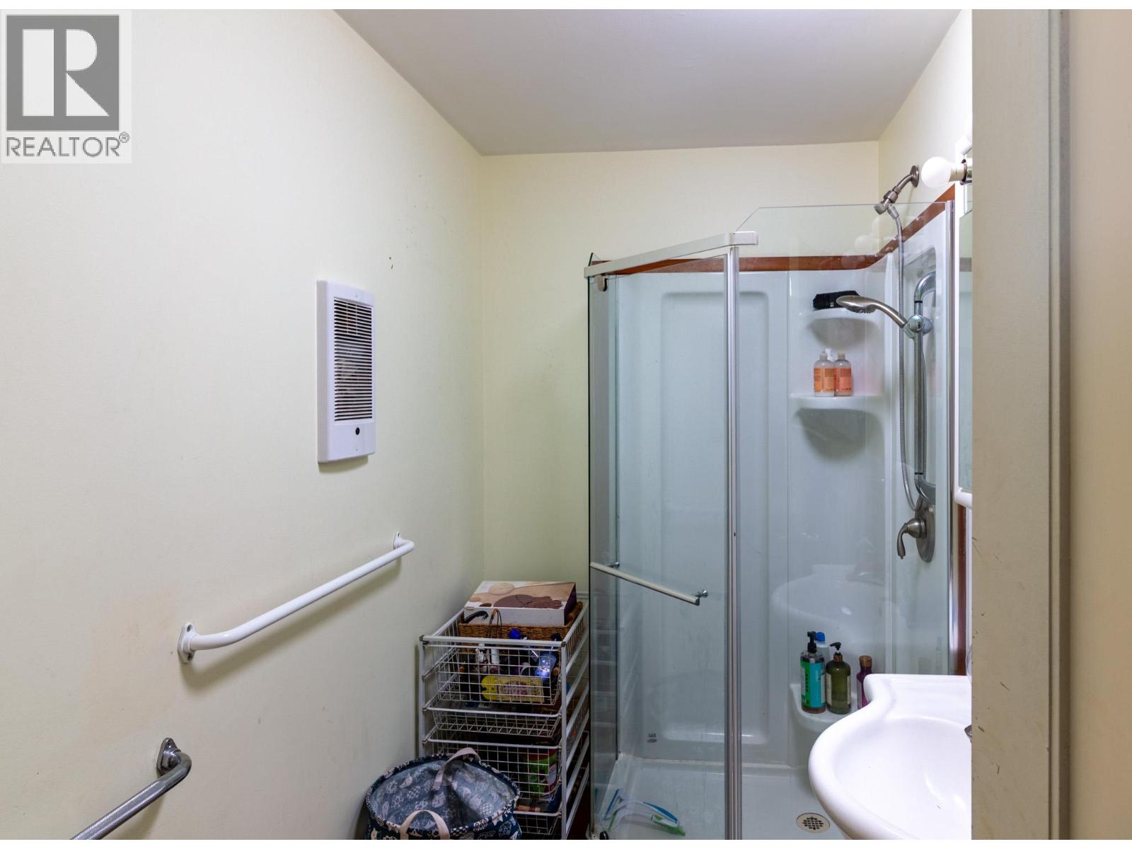 238 B Avenue - 15