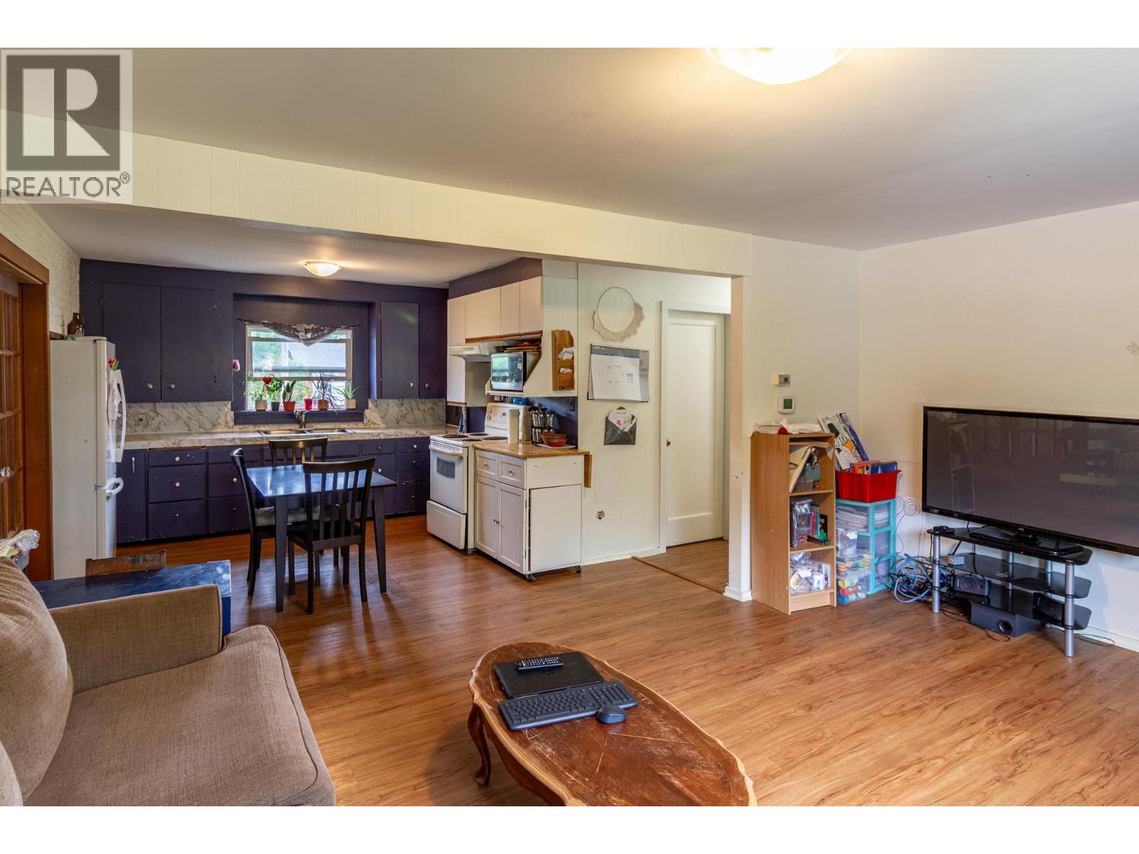 238 B Avenue - 6