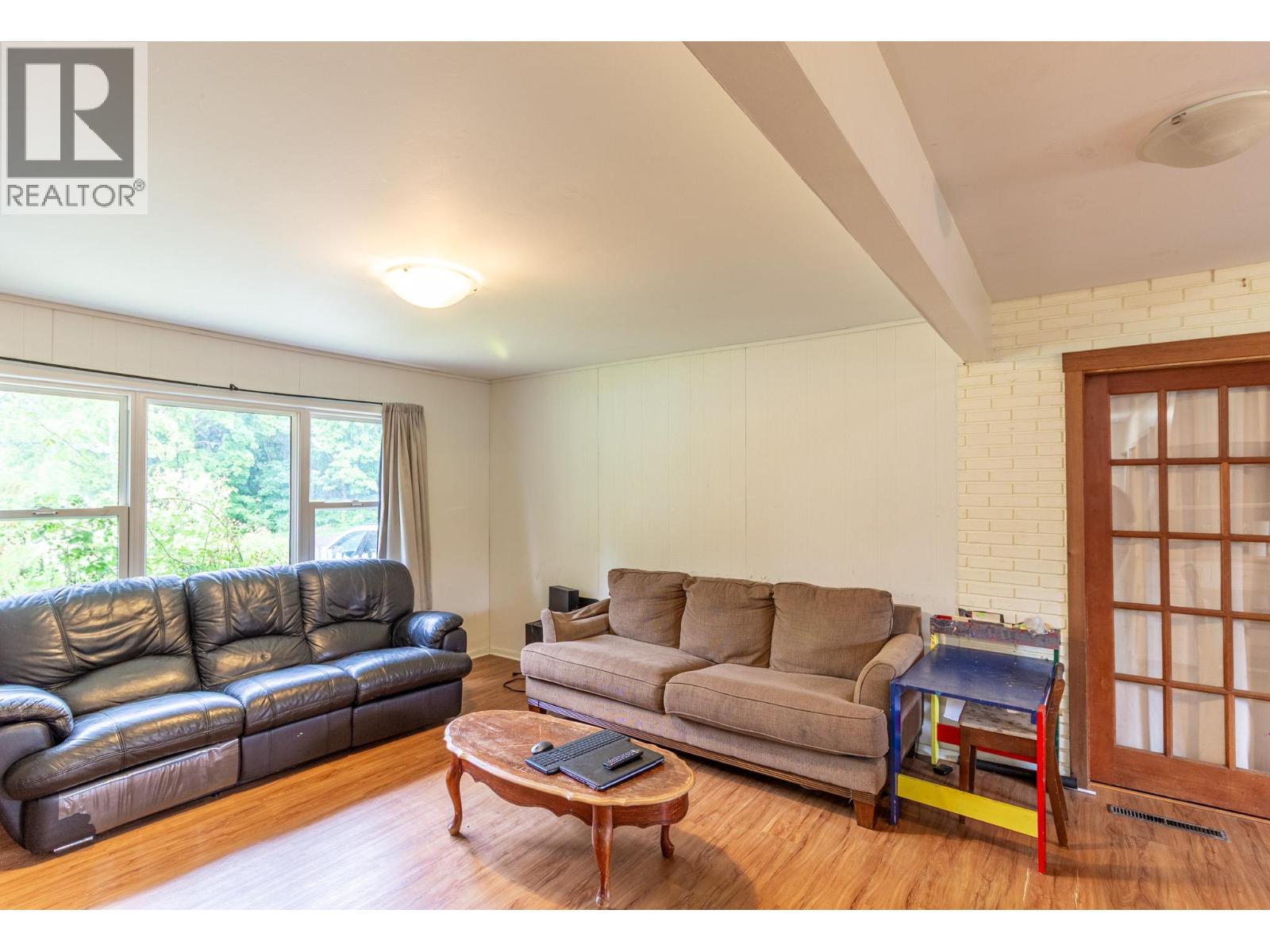 238 B Avenue - 7
