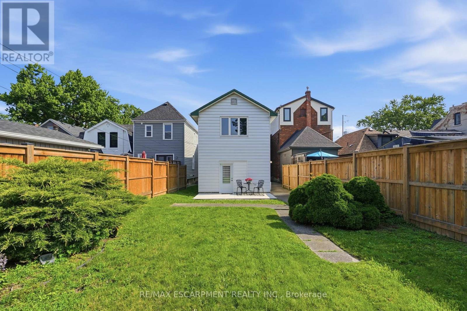 35 CHATHAM STREET - 35
