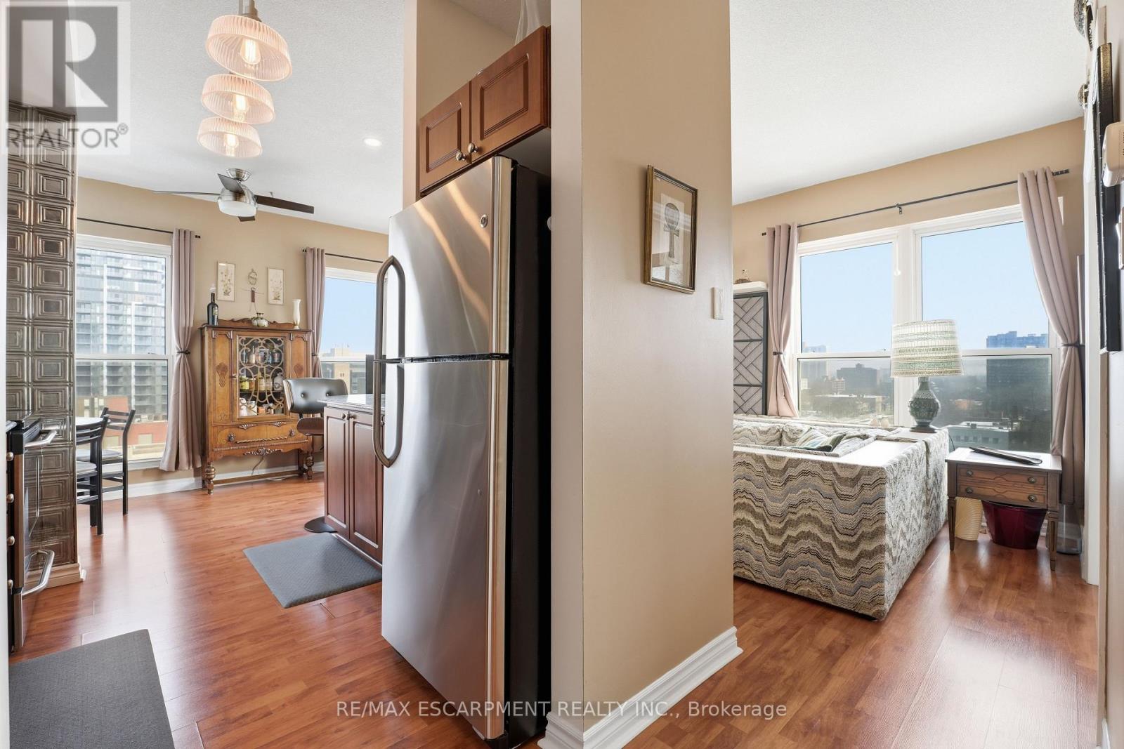 #802 135 JAMES STREET S - 3