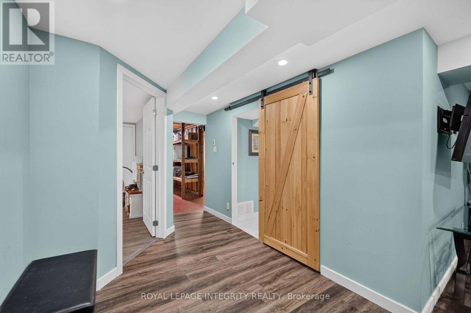 127 MORTON DRIVE - 27