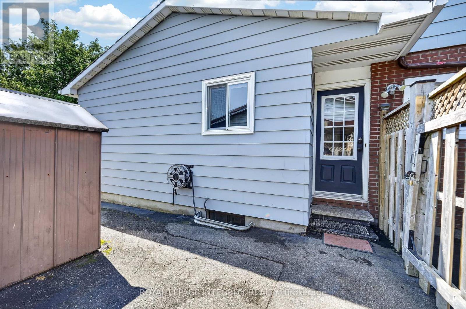 127 MORTON DRIVE - 32
