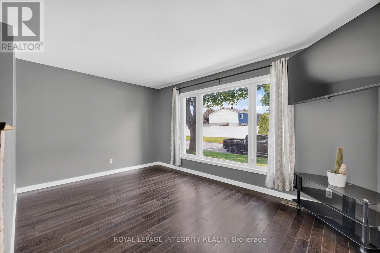 127 MORTON DRIVE - 6