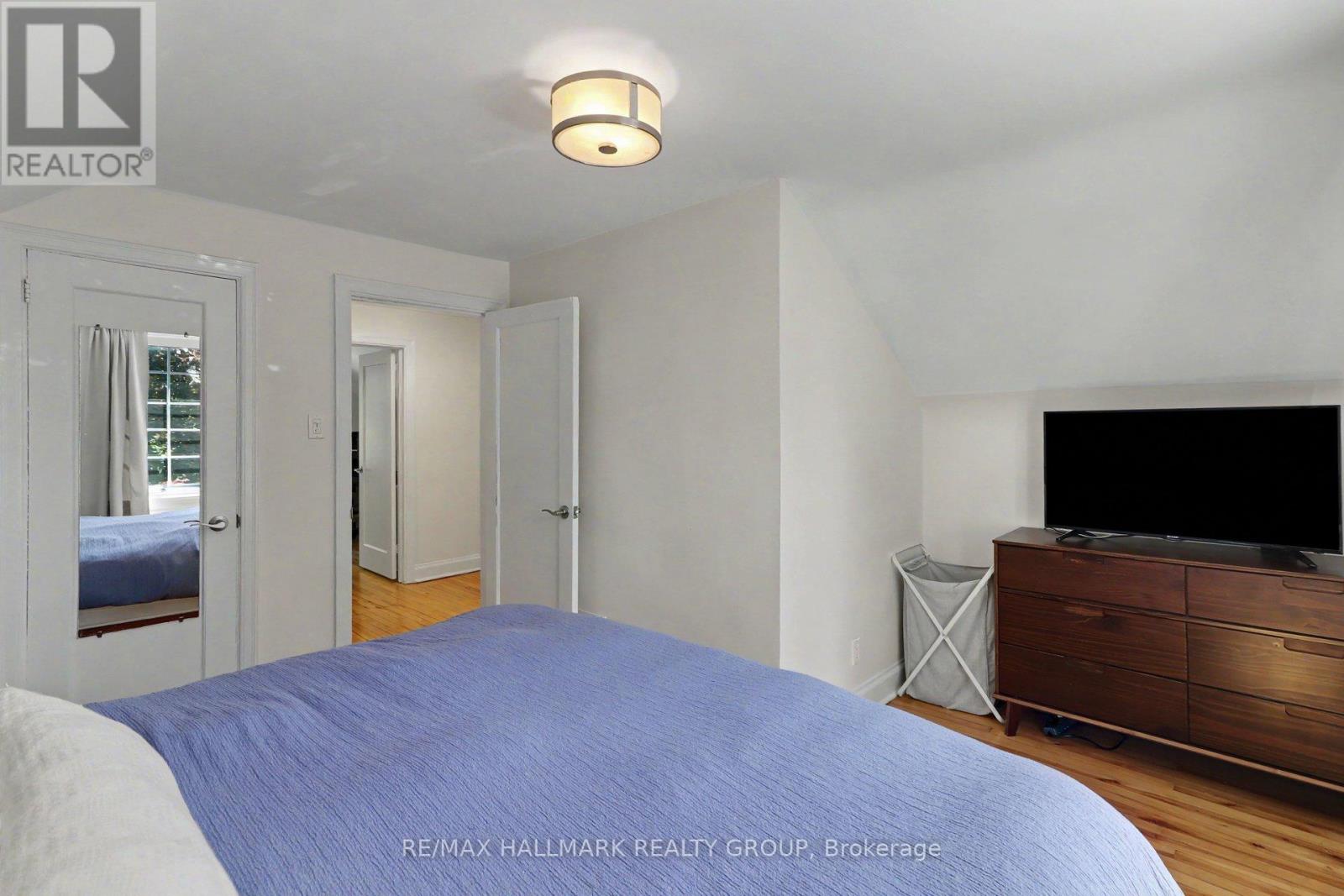 99 DAGMAR AVENUE - 17