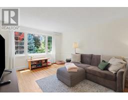 Kitchen - 99 Dagmar Avenue, Ottawa, ON K1L5T3 Photo 6