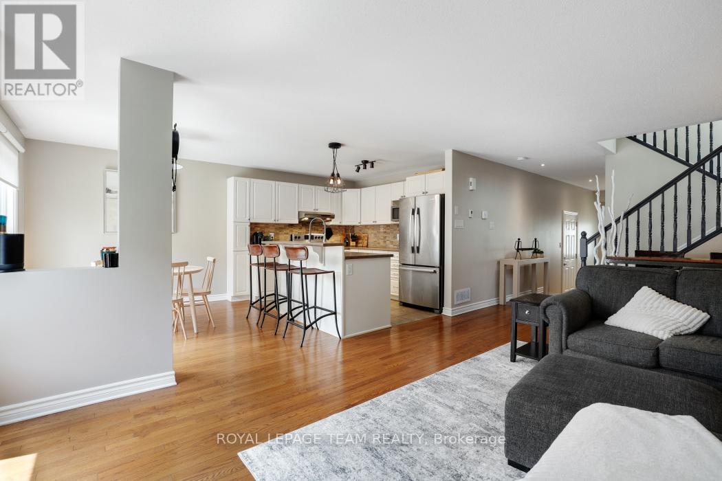 406 PILLETT STREET - 11