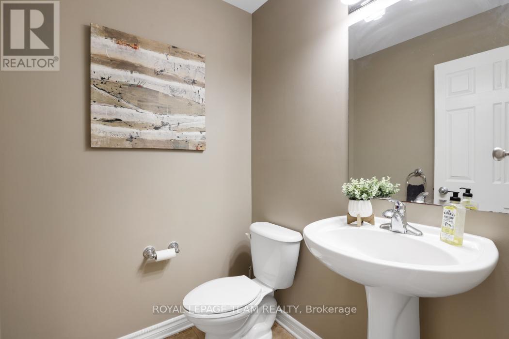 406 PILLETT STREET - 22