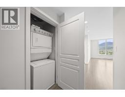 2801 3093 Windsor Gate, Coquitlam, BC V3B0N2 Photo 14