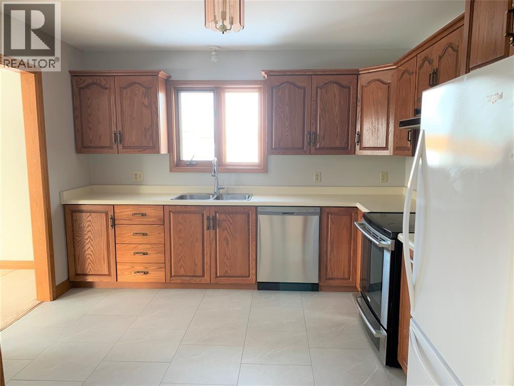 124 PADDOCK ROAD - 8