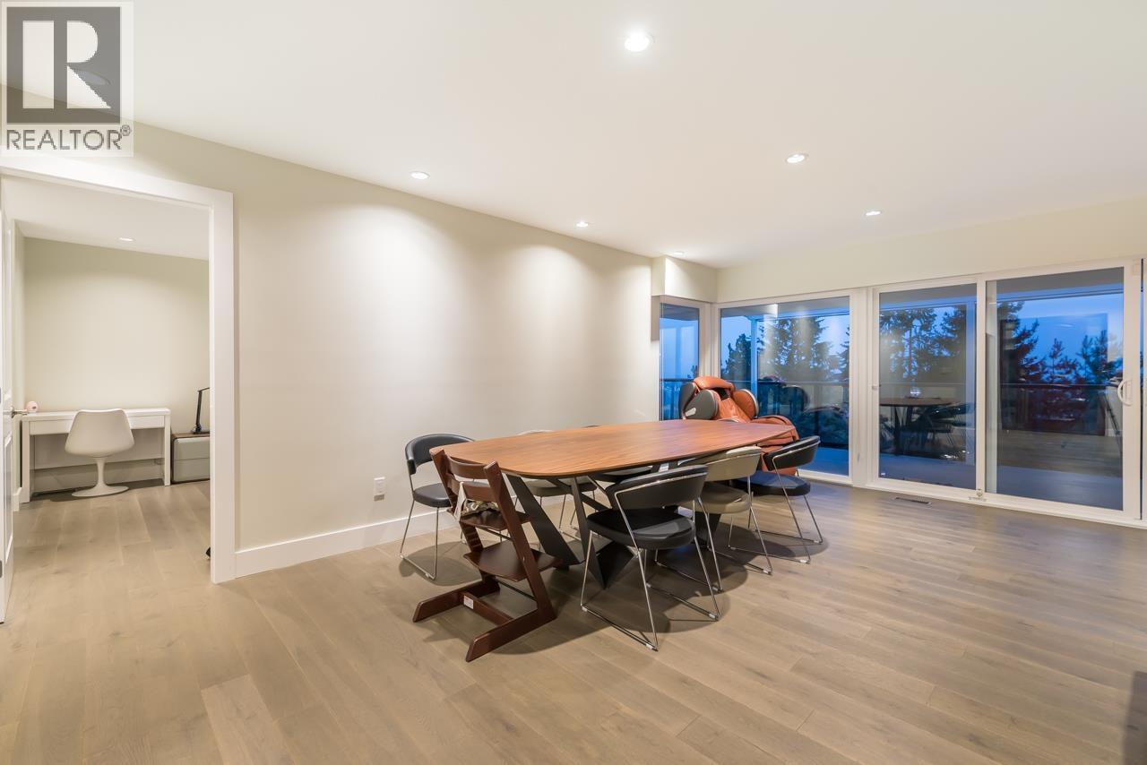 1441 CHARTWELL DRIVE, West Vancouver