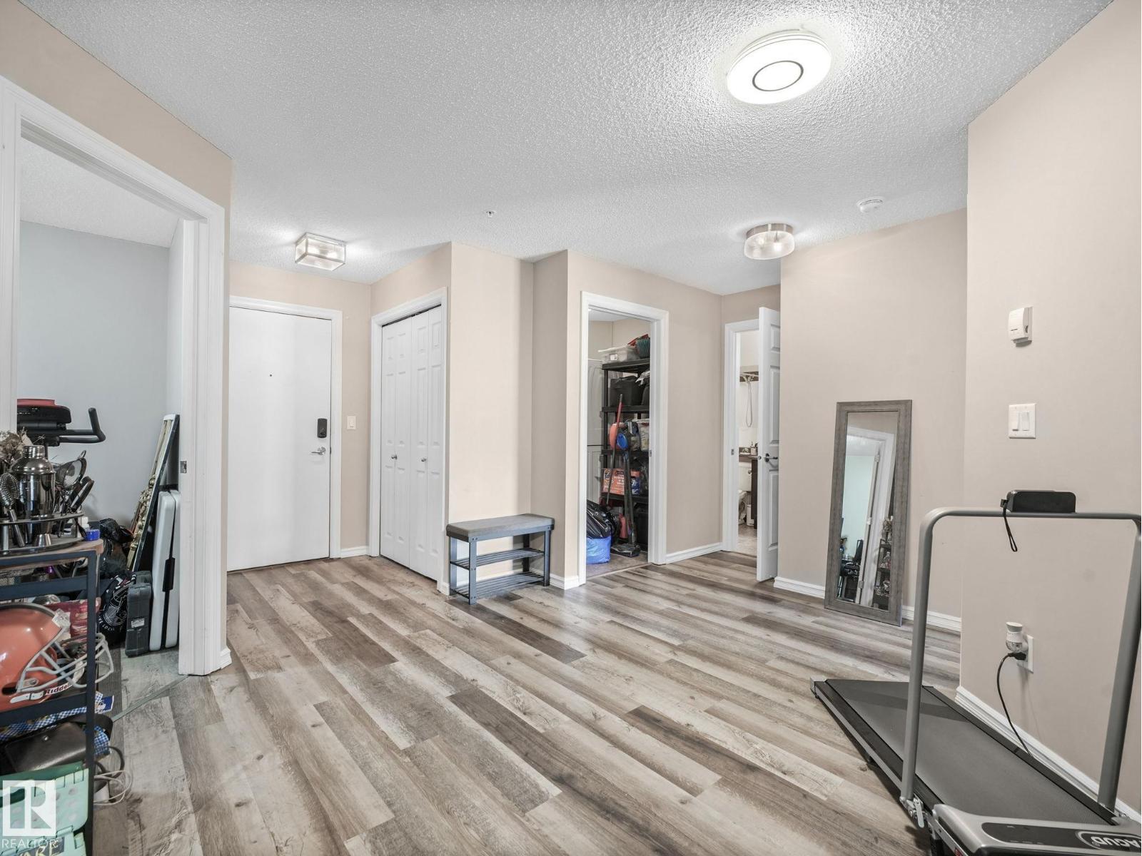 #214 2204 44 AV NW - 18