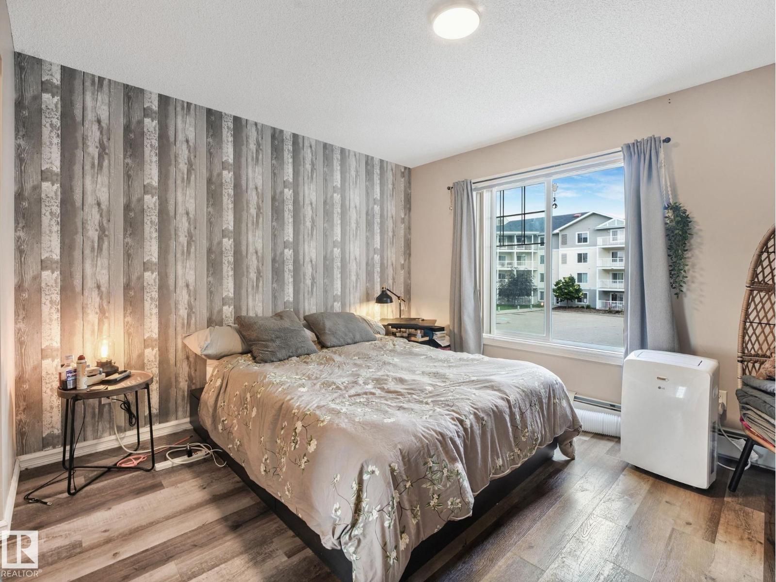 #214 2204 44 AV NW - 19