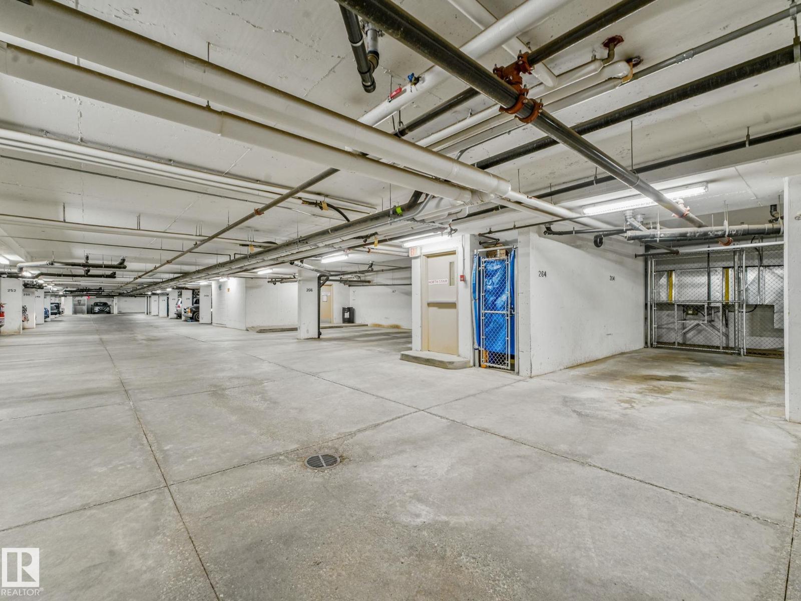 #214 2204 44 AV NW - 28