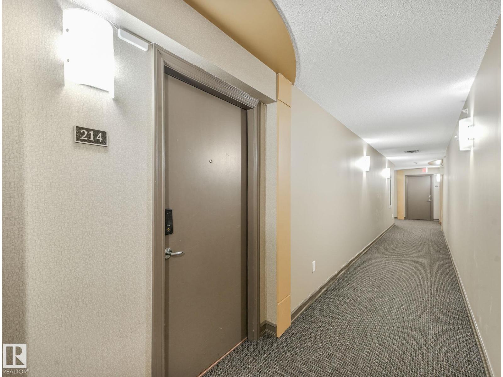 #214 2204 44 AV NW - 4