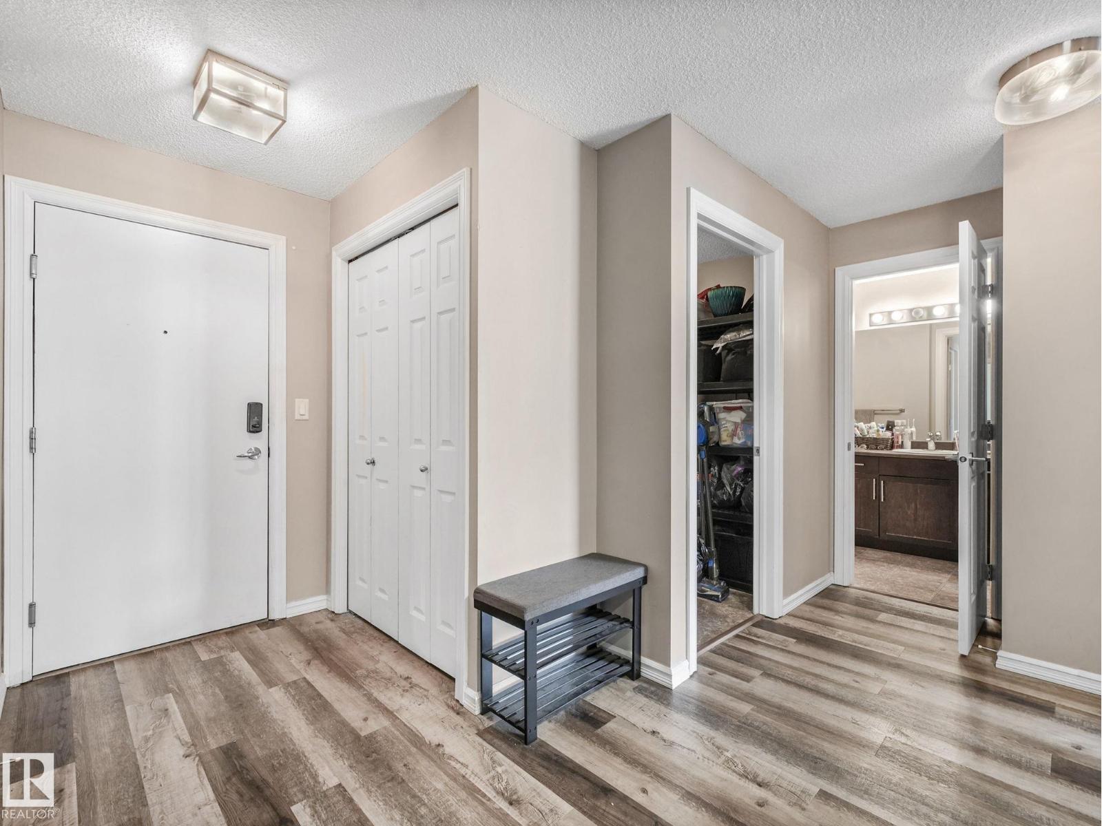 #214 2204 44 AV NW - 5