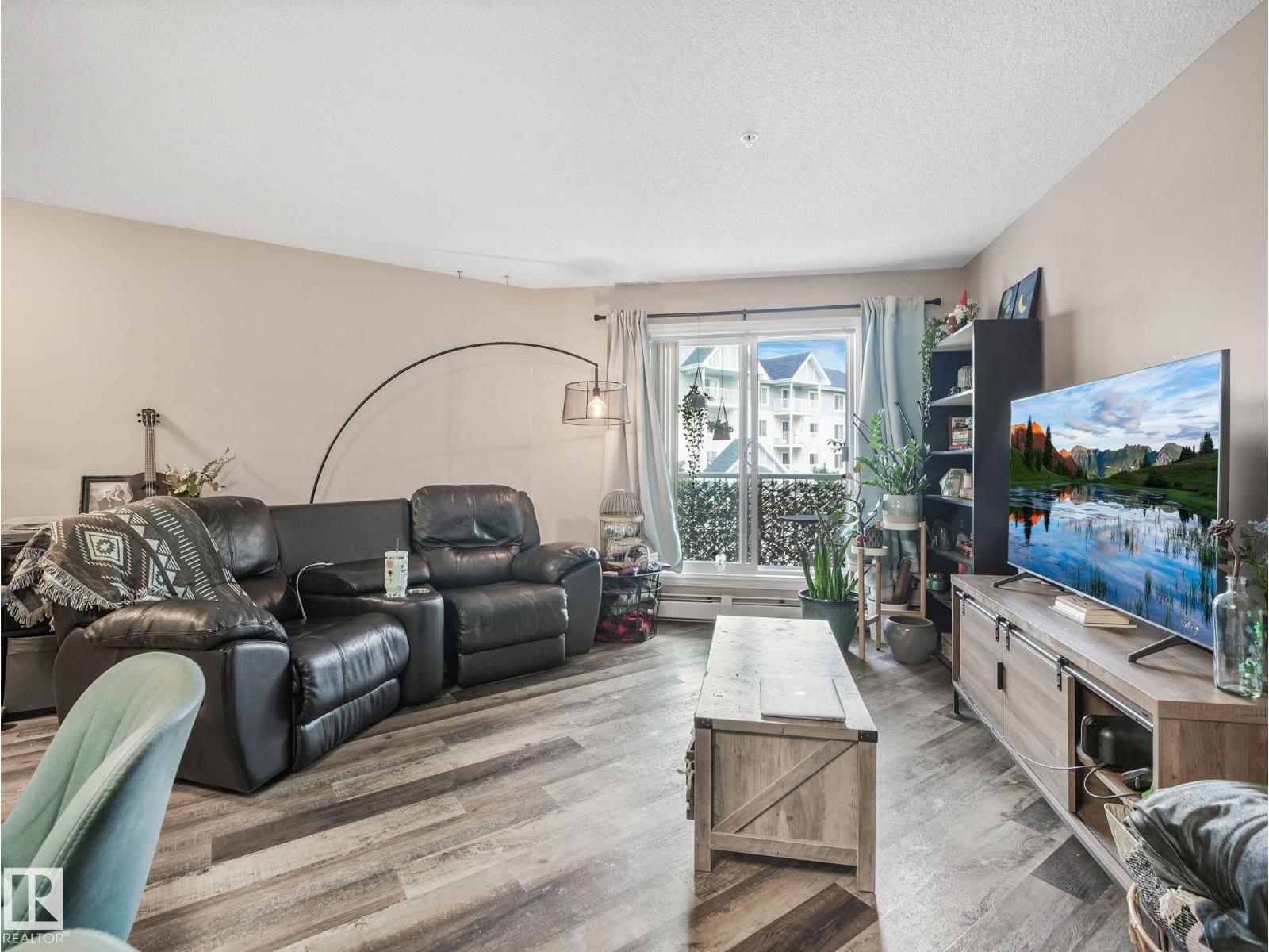 #214 2204 44 AV NW - 7