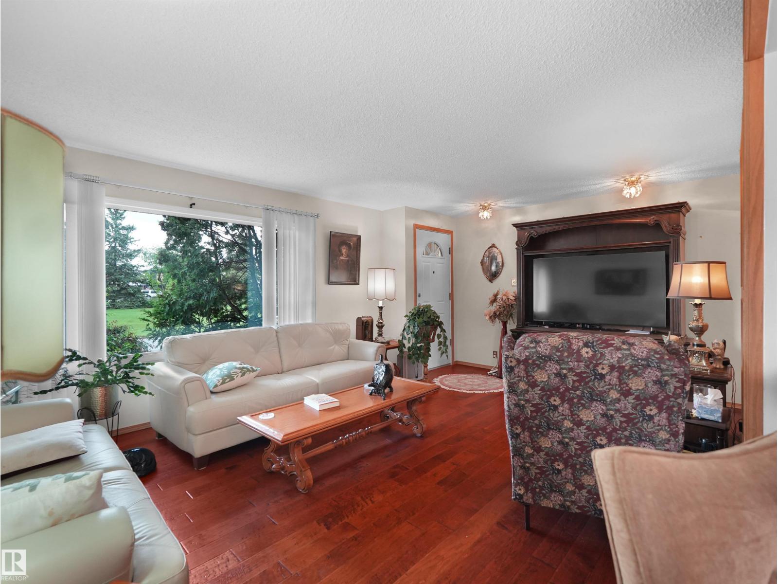 13615 136A AV NW - 3