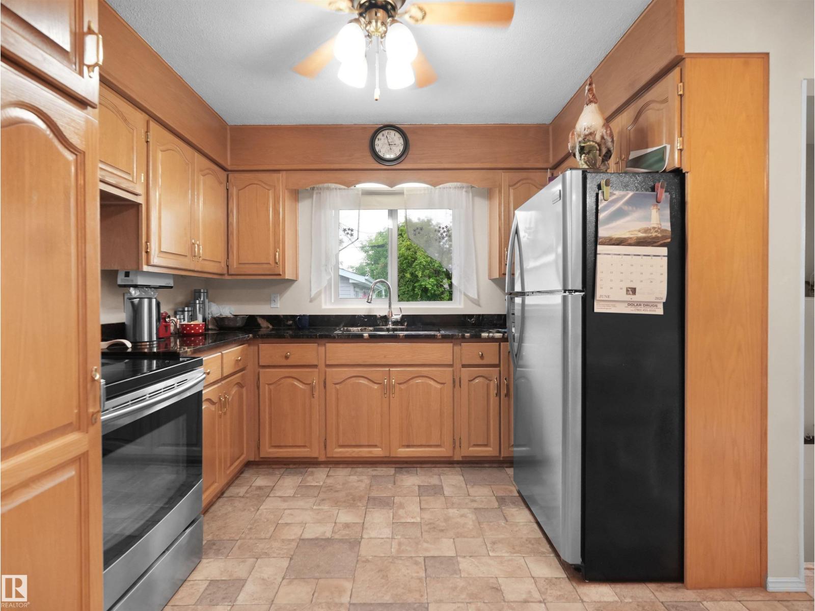 13615 136A AV NW - 8