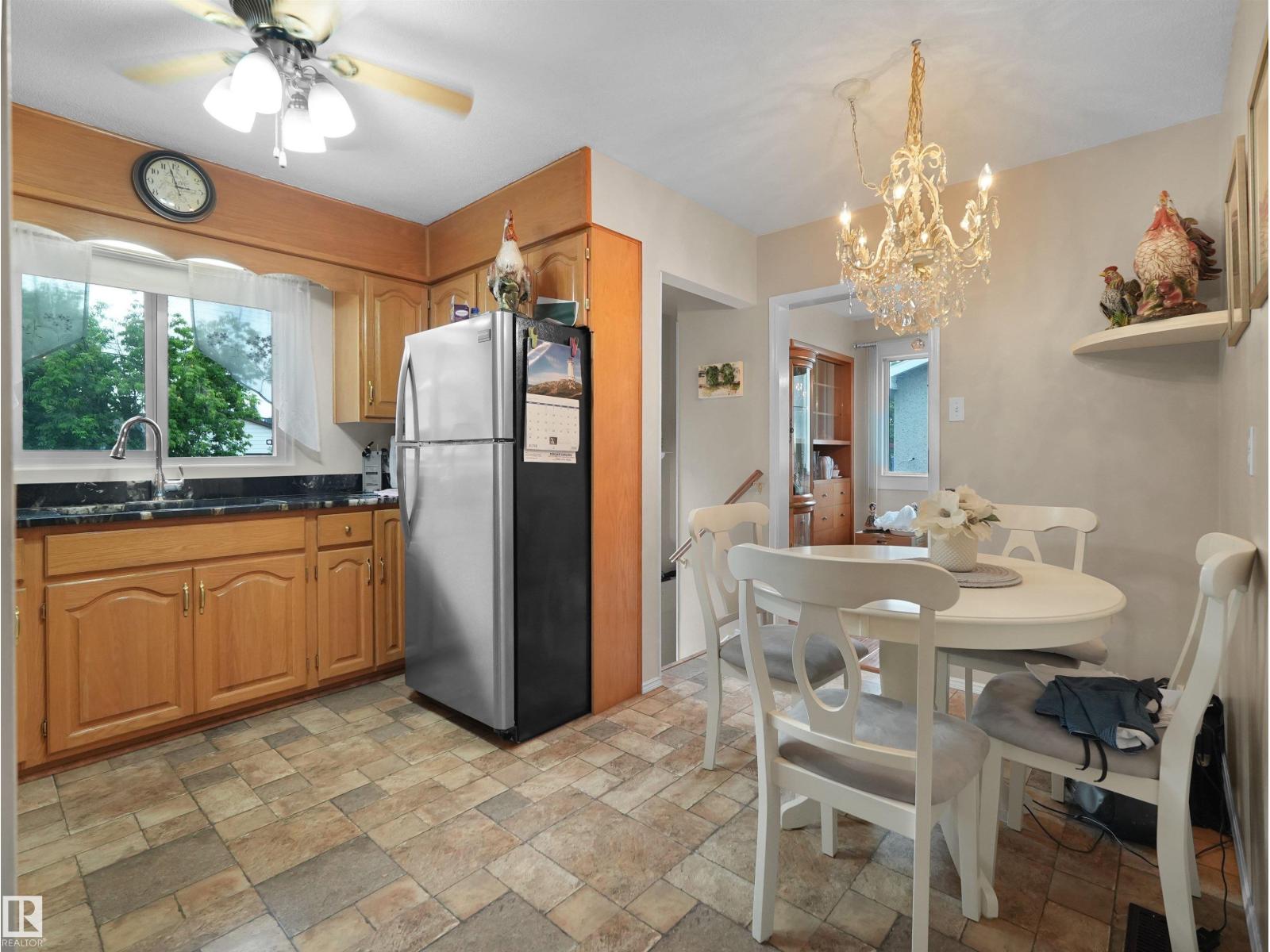 13615 136A AV NW - 9