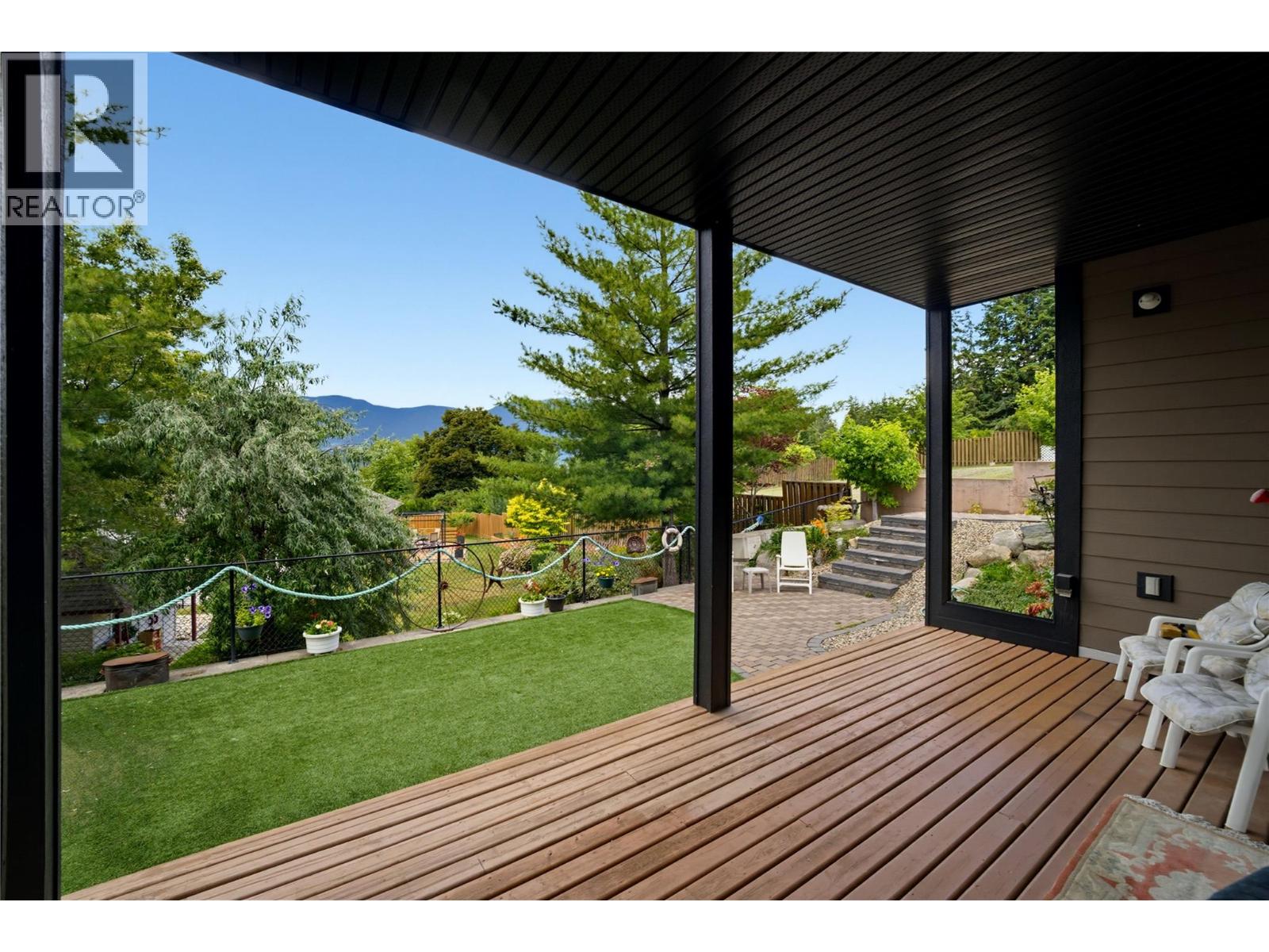 2421 25 Street NE, Salmon Arm