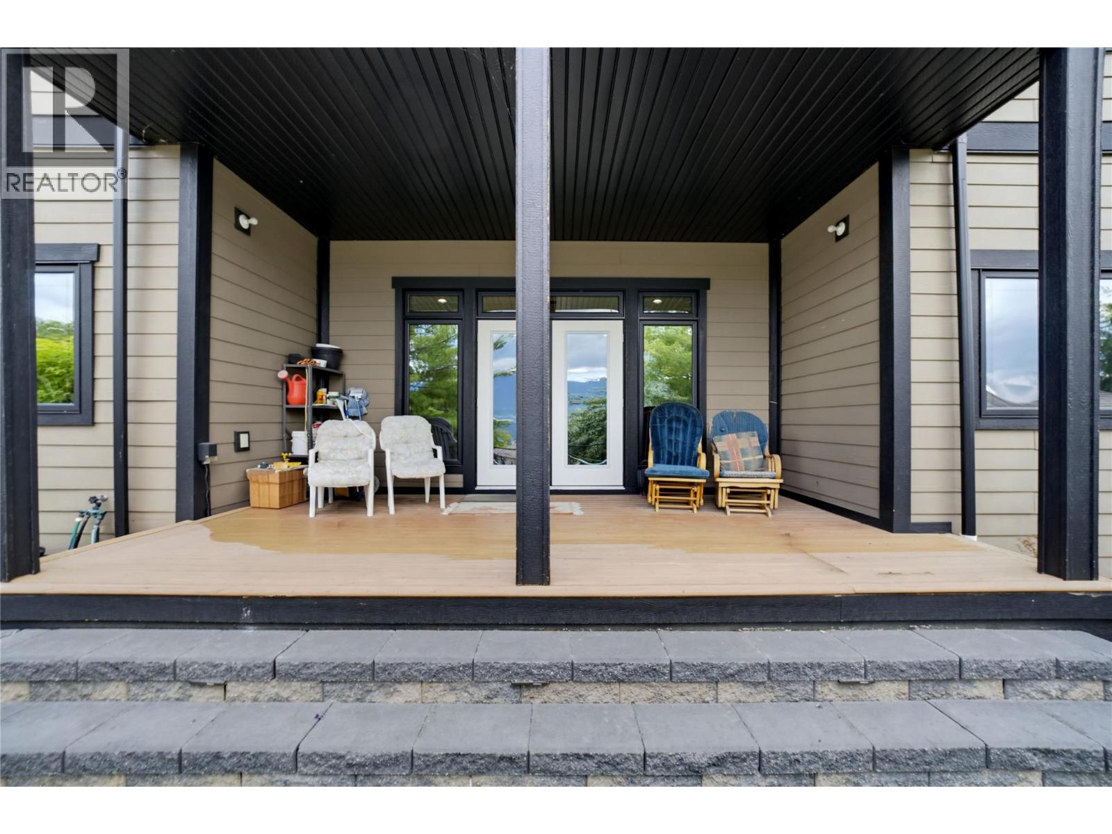 2421 25 Street NE, Salmon Arm