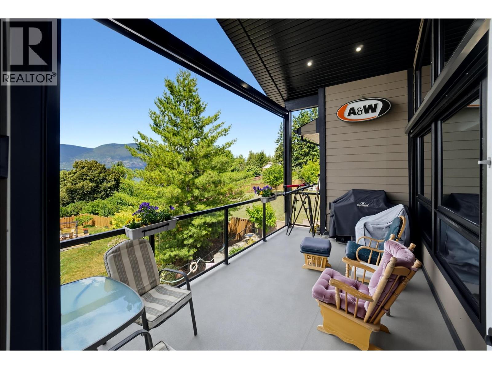 2421 25 Street NE, Salmon Arm