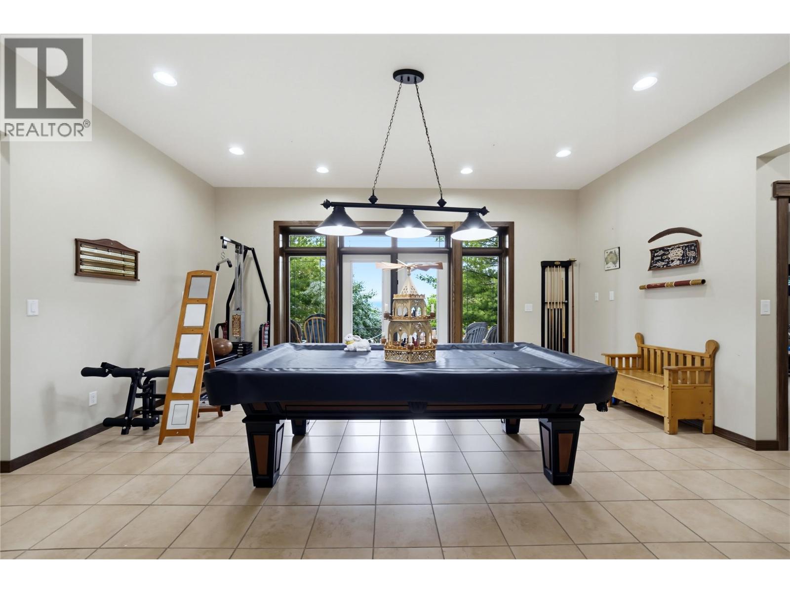 2421 25 Street NE, Salmon Arm