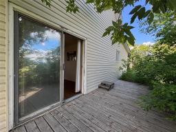 227 Weir (holmfield) Street, Killarney, MB R0K1A0 Photo 11