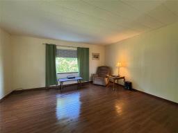 227 Weir (holmfield) Street, Killarney, MB R0K1A0 Photo 18