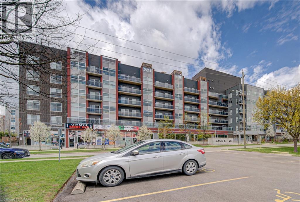 #208 251 HEMLOCK Street - 1