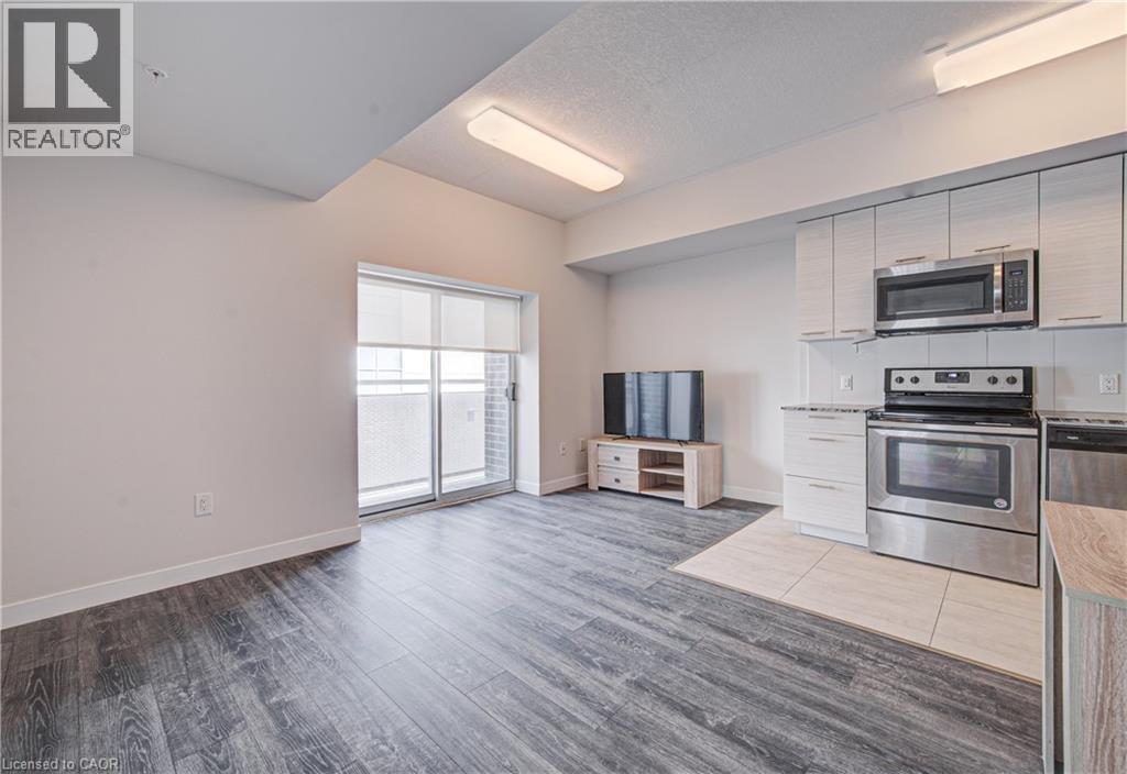 #208 251 HEMLOCK Street - 15