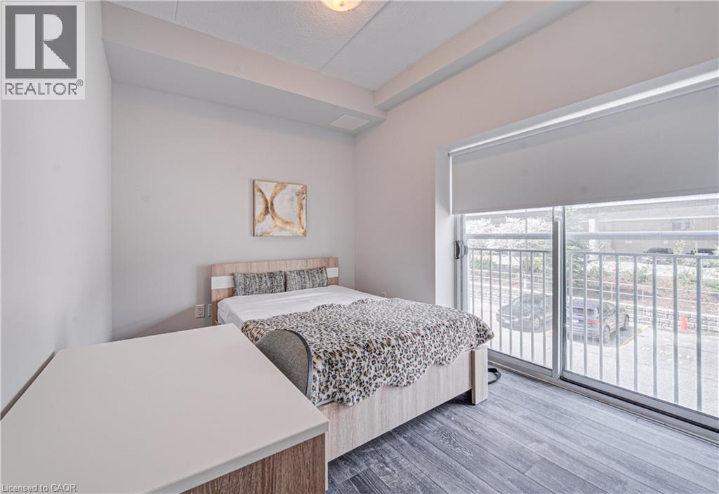 #208 251 HEMLOCK Street - 18