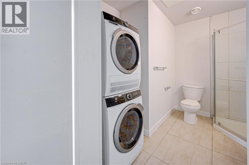 #208 251 HEMLOCK Street - 20