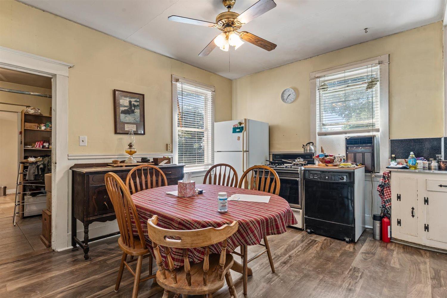 51098 YALE ROAD, Rosedale, Rosedale