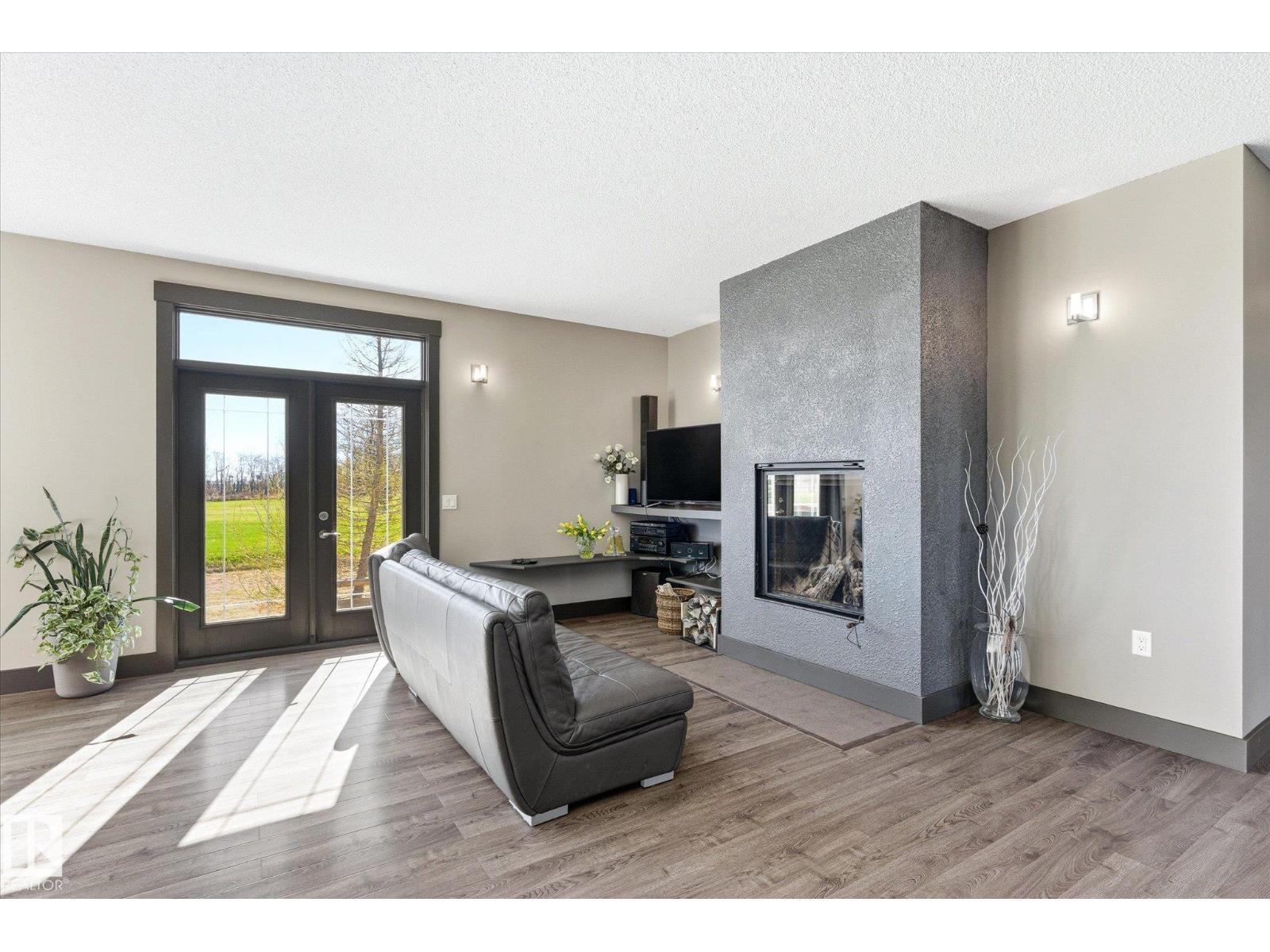 56217 RGE ROAD 242 - 11